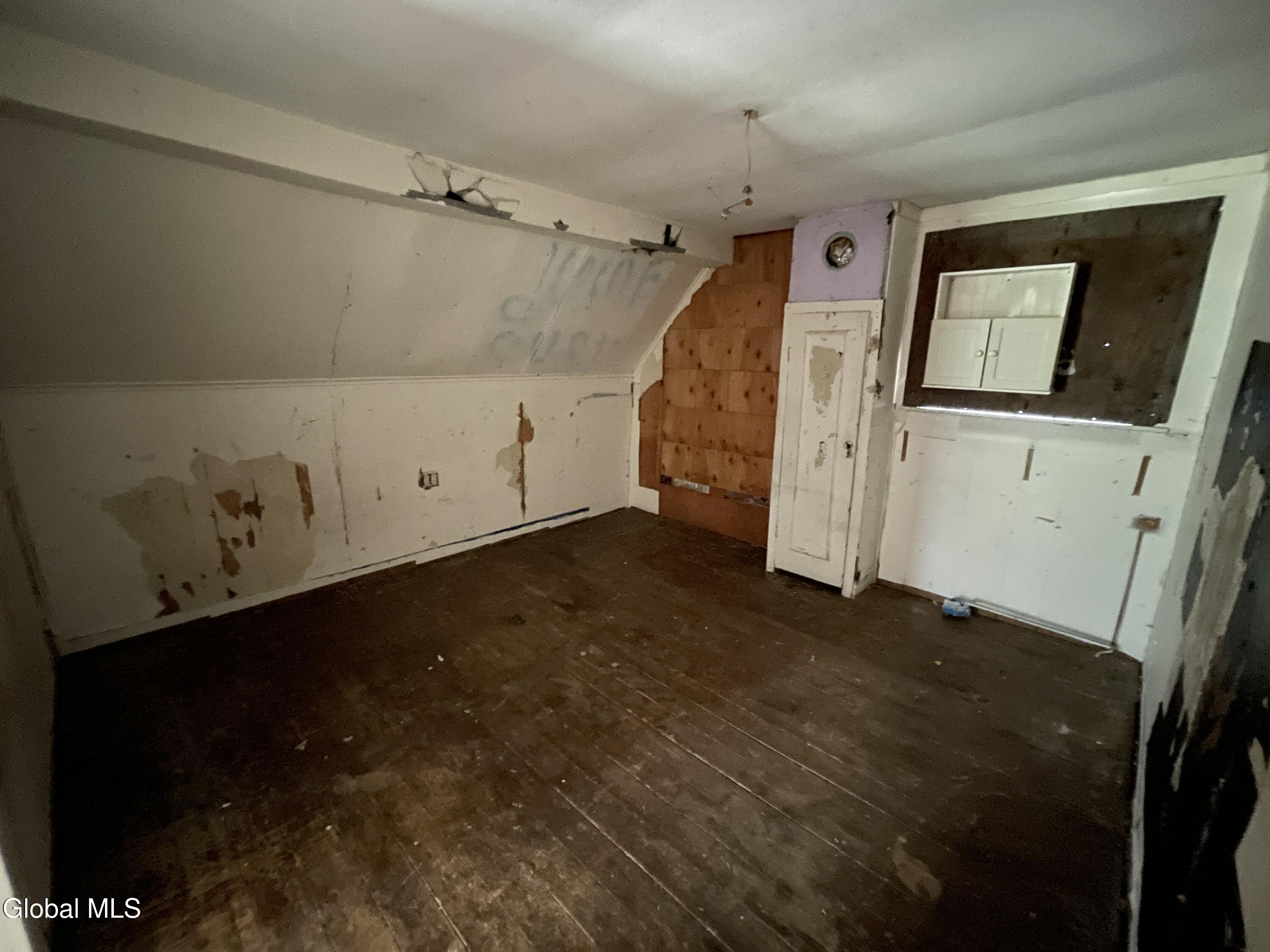 31 Mountain Street Whitehall NY 12887