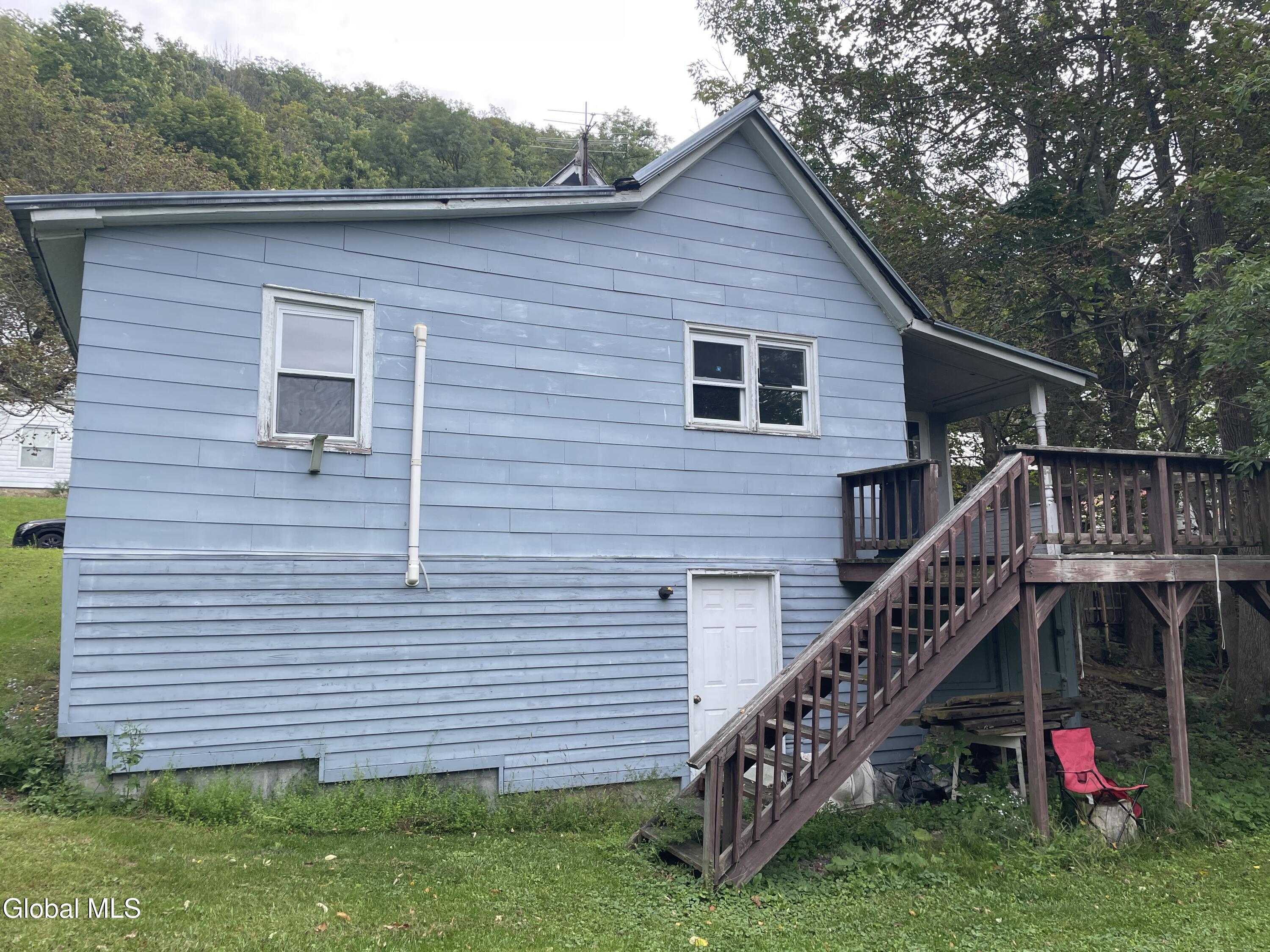 31 Mountain Street Whitehall NY 12887