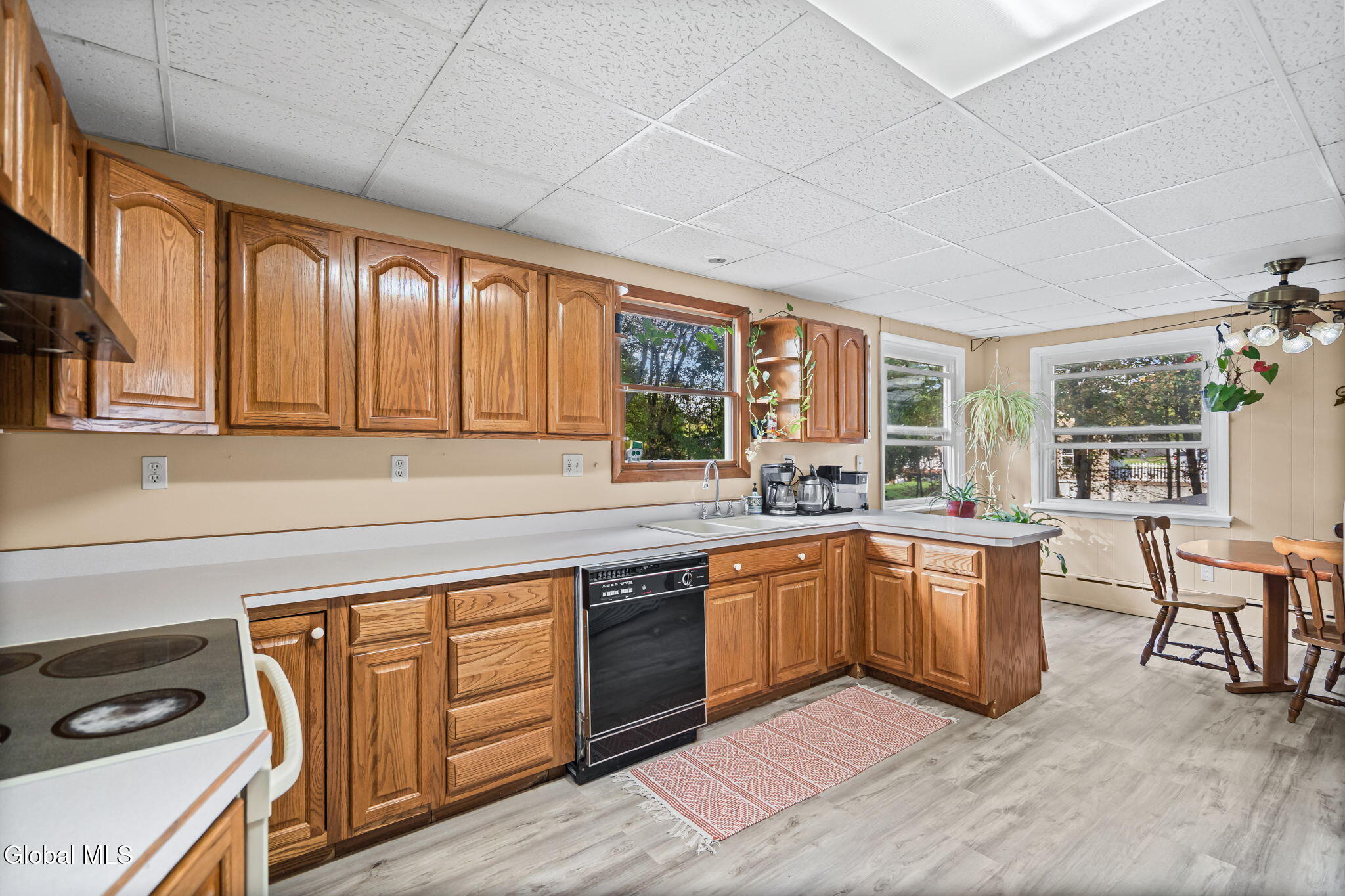 24 Glenwood Road Troy NY 12180