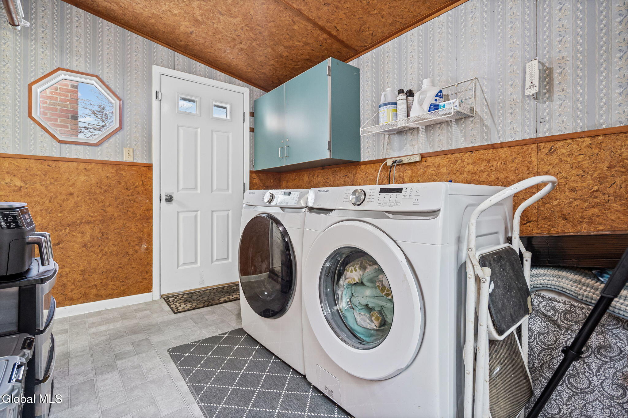 24 Glenwood Road Troy NY 12180