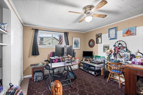 24 Glenwood Road Troy NY 12180
