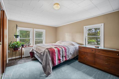 24 Glenwood Road Troy NY 12180