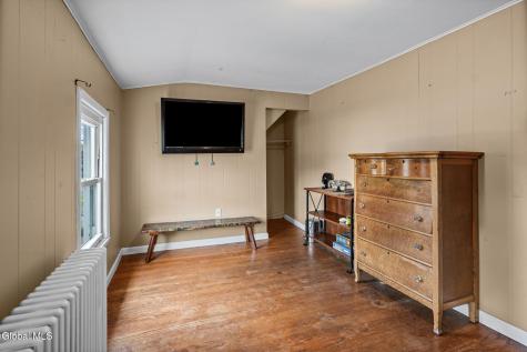 24 Glenwood Road Troy NY 12180