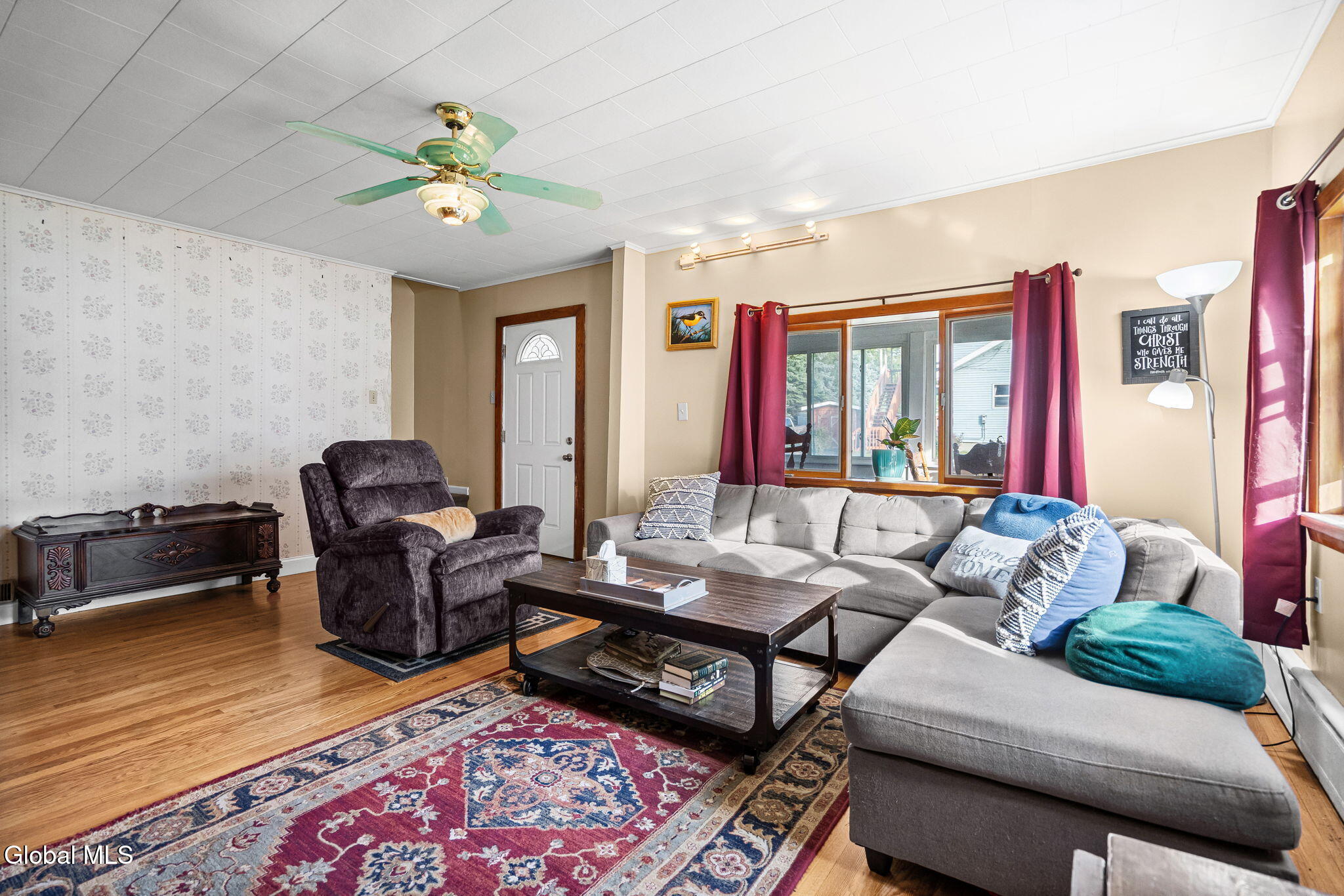 24 Glenwood Road Troy NY 12180