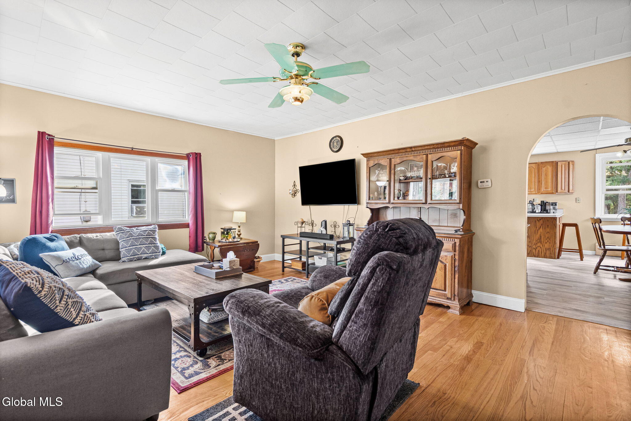 24 Glenwood Road Troy NY 12180