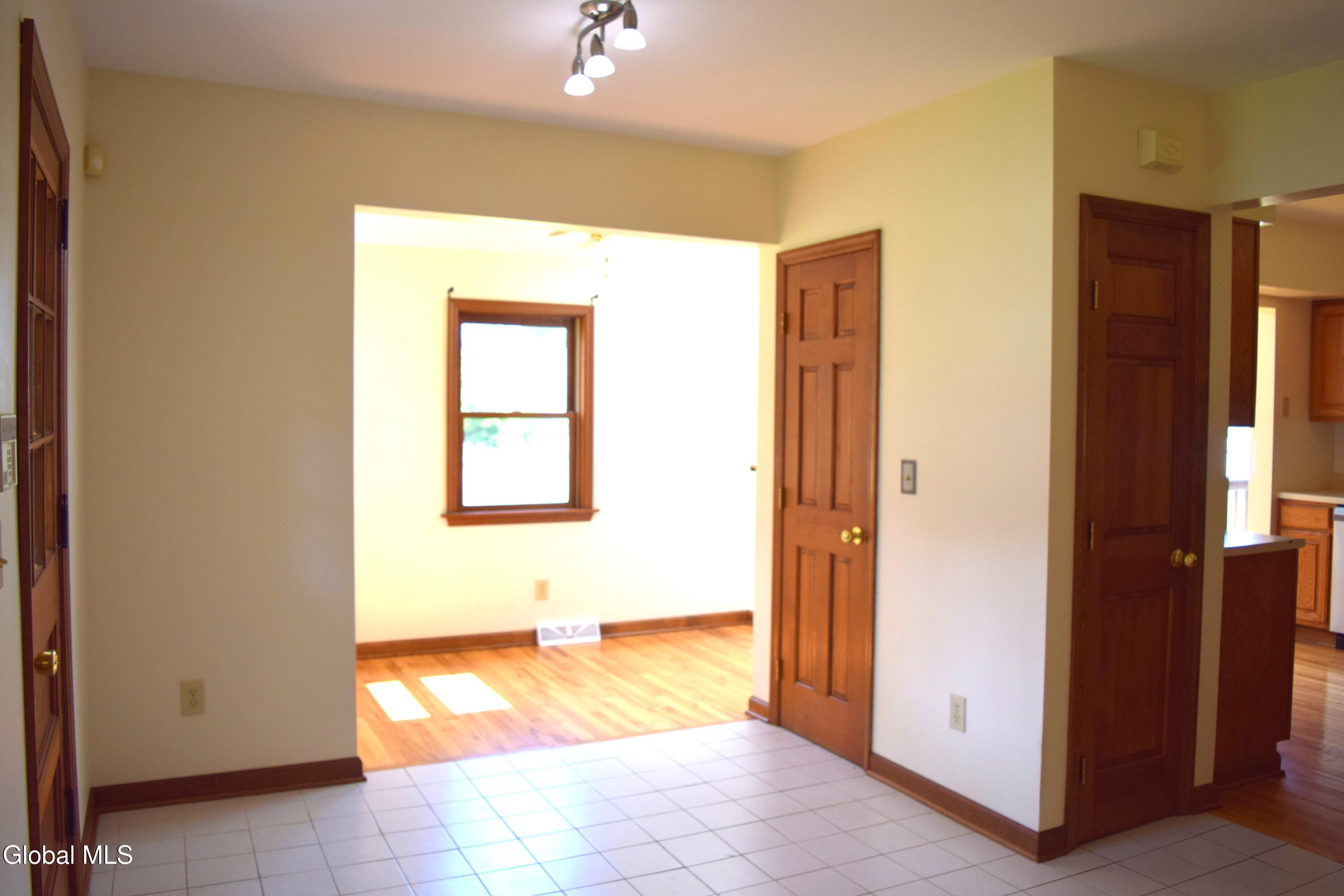 4 Ten Broeck Street Delmar NY 12054