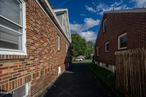 22 Marwill Street Albany NY 12209