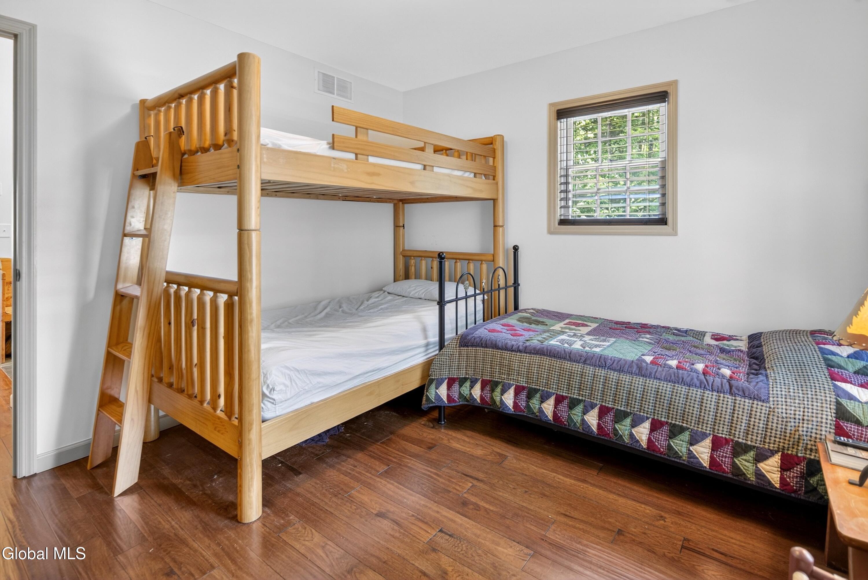 78 Lake Camp Way Cropseyville NY 12052