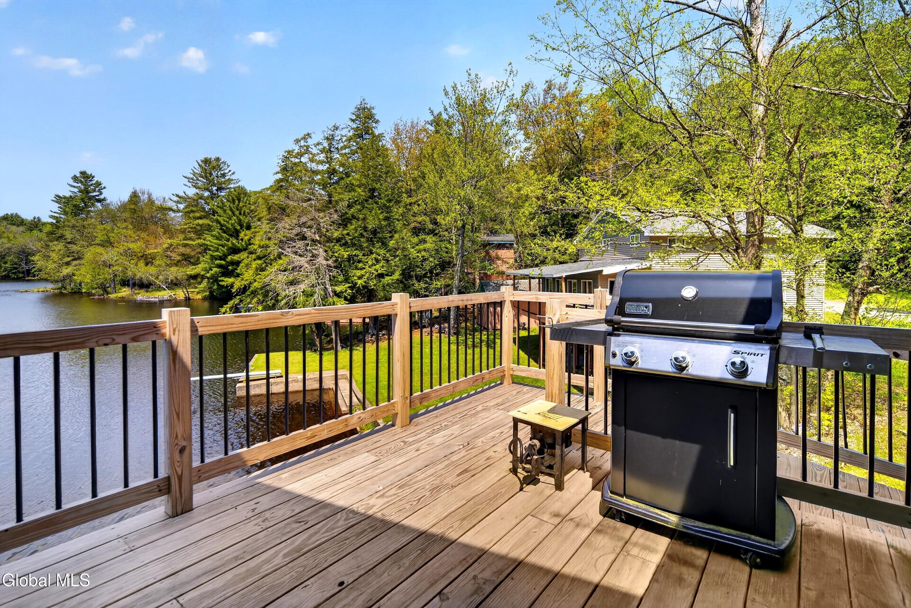 78 Lake Camp Way Cropseyville NY 12052