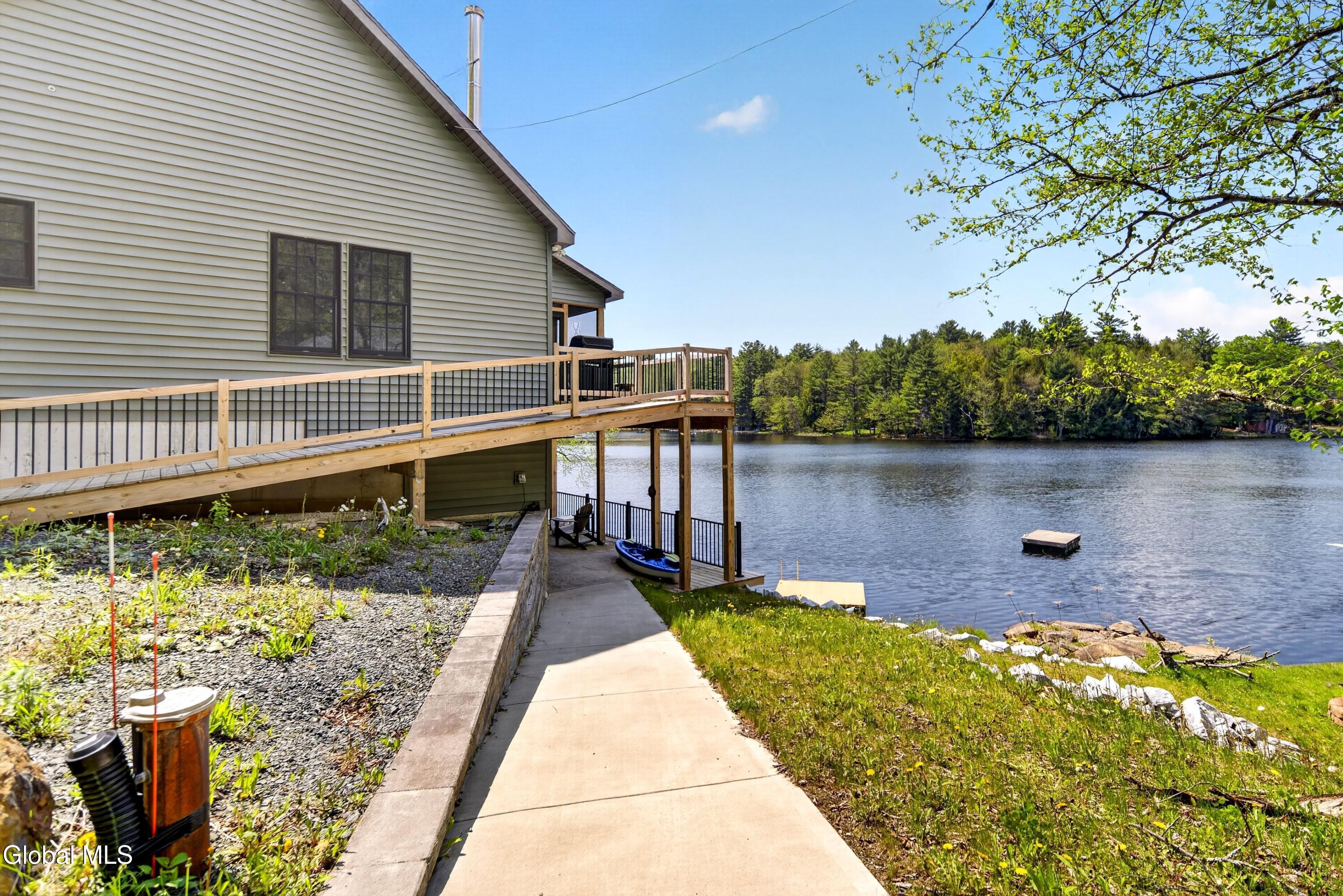 78 Lake Camp Way Cropseyville NY 12052