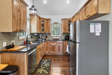 78 Lake Camp Way Cropseyville NY 12052