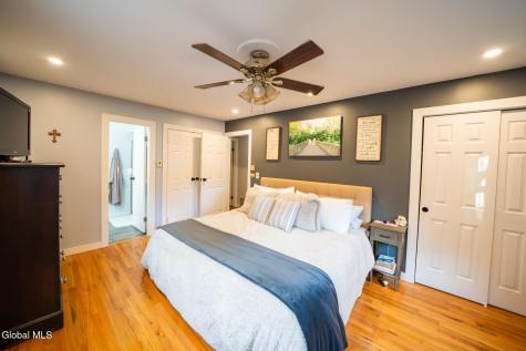 10 Sweet Brier Drive Ballston Lake NY 12019