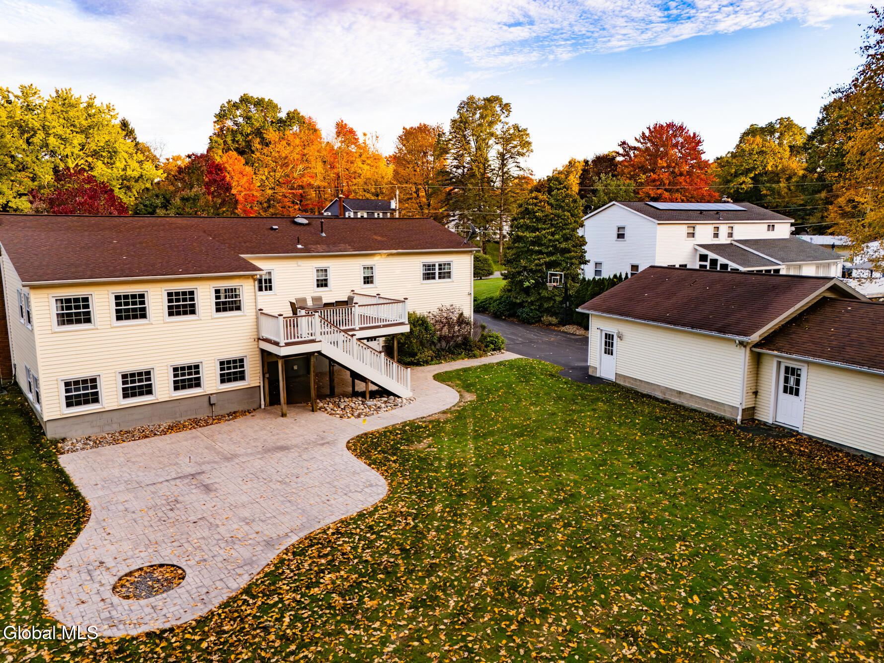 10 Sweet Brier Drive Ballston Lake NY 12019