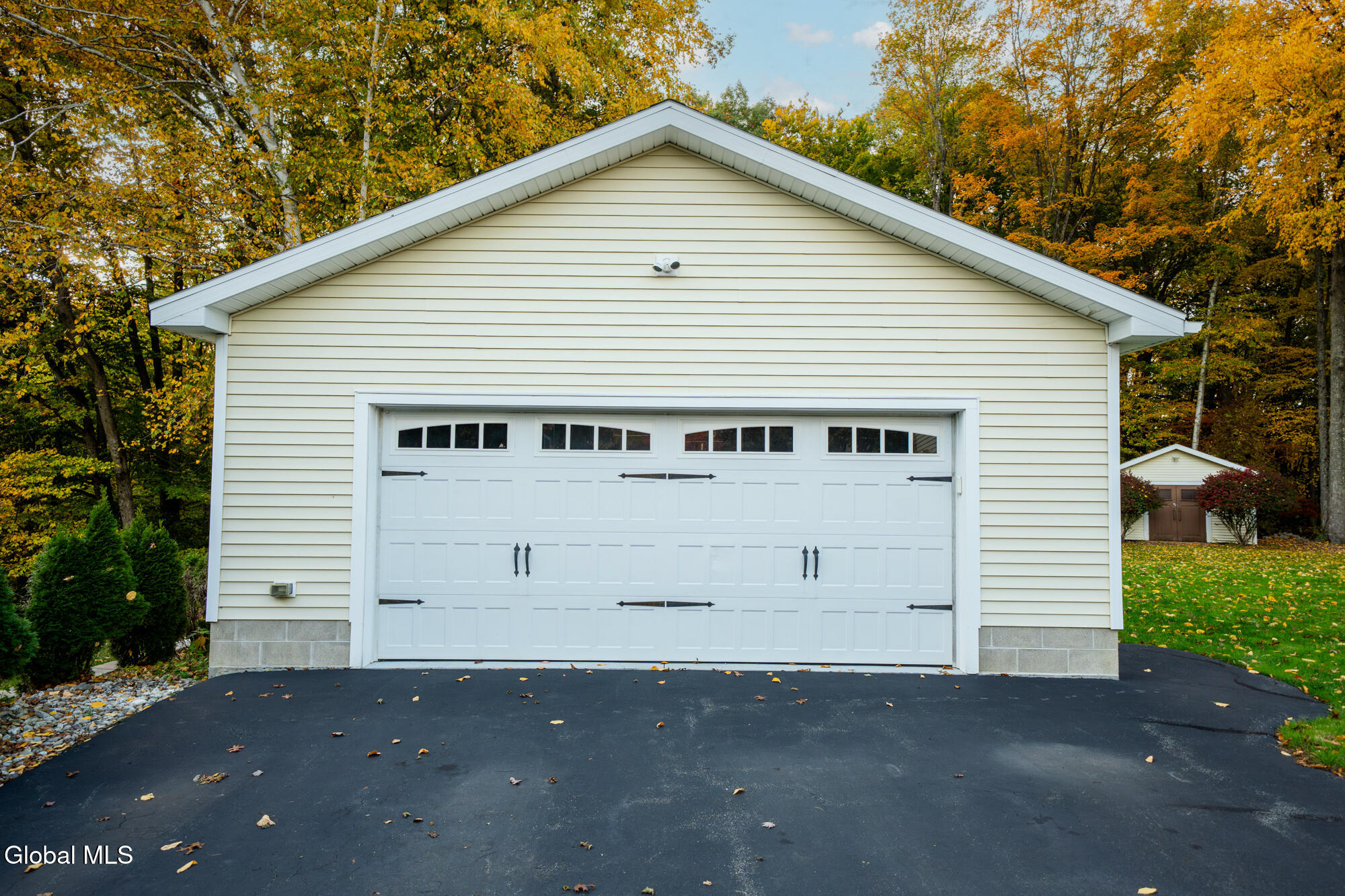 10 Sweet Brier Drive Ballston Lake NY 12019