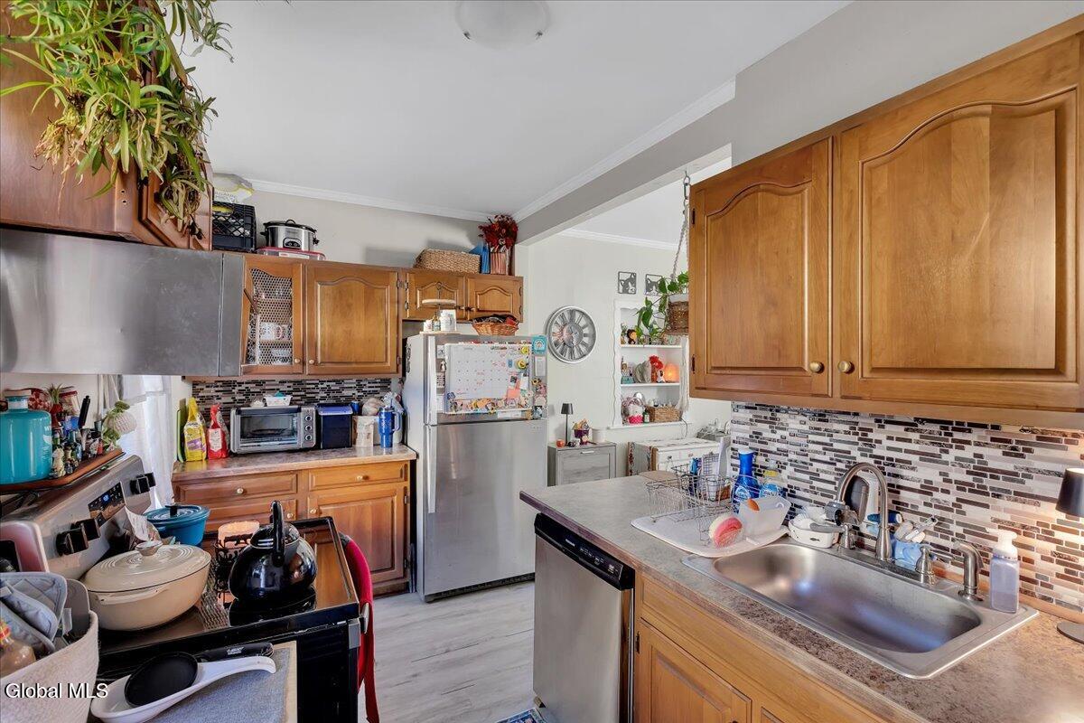 212 E Main Street Johnstown NY 12095