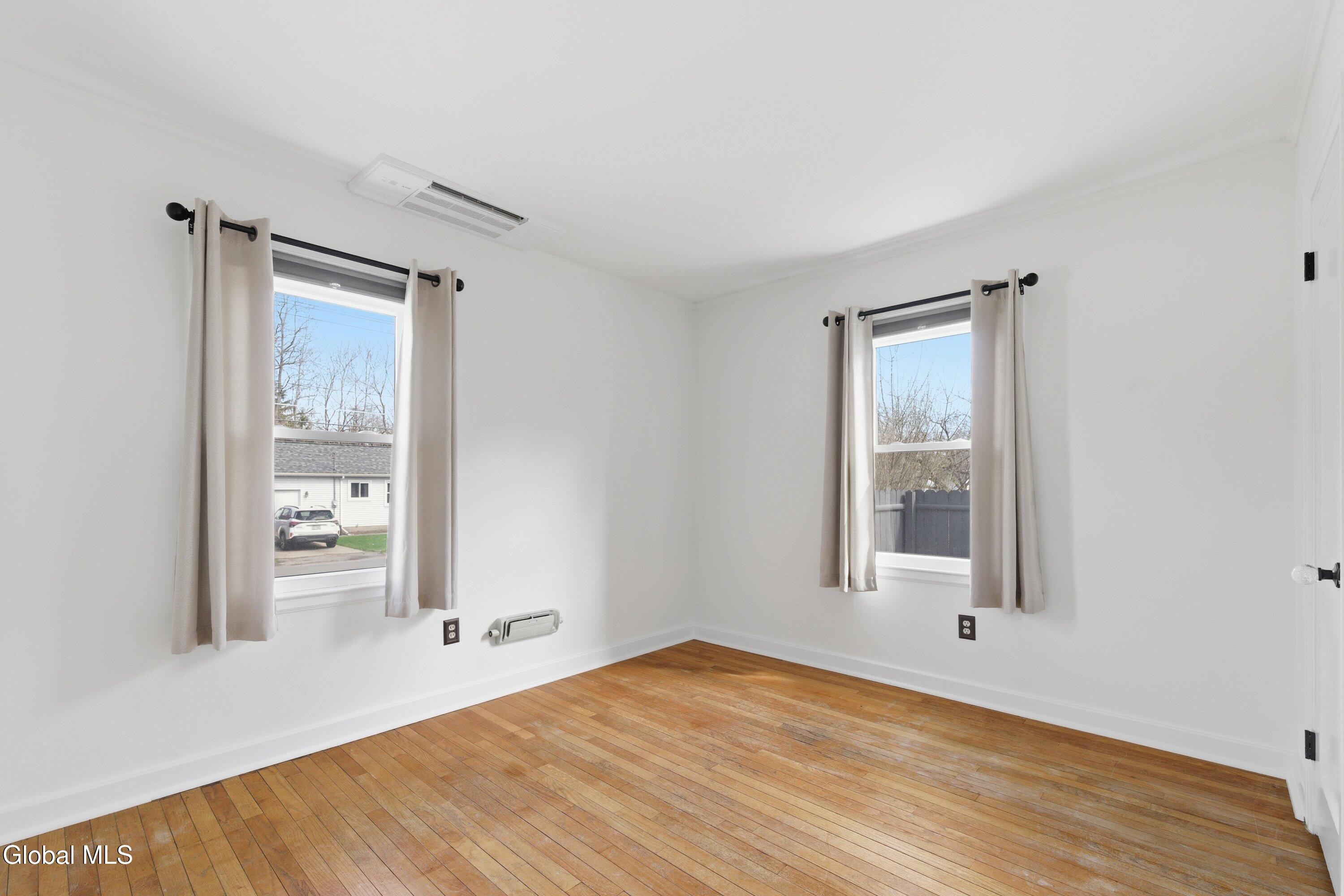 23 Thomas Street Queensbury NY 12804