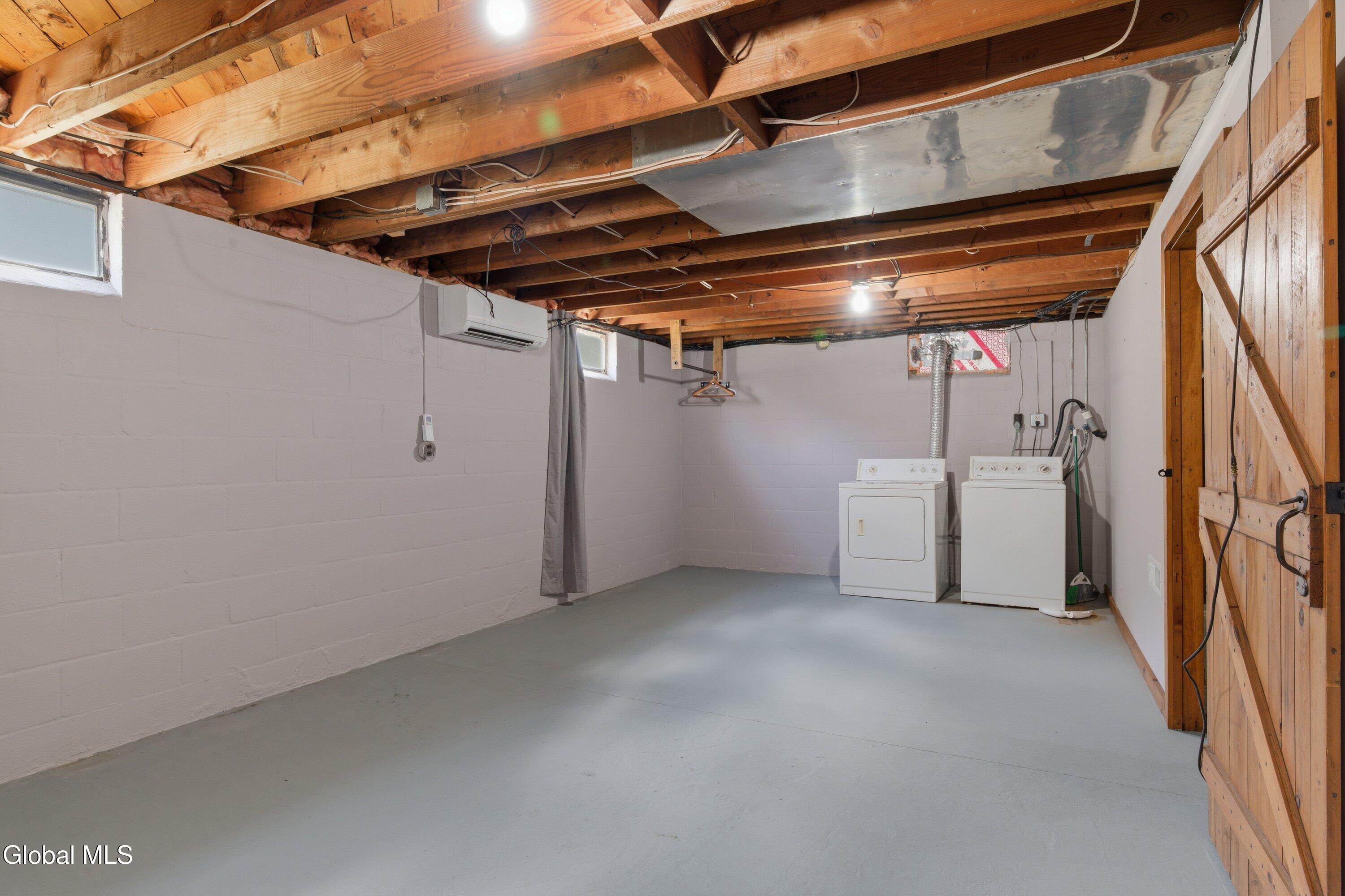 23 Thomas Street Queensbury NY 12804