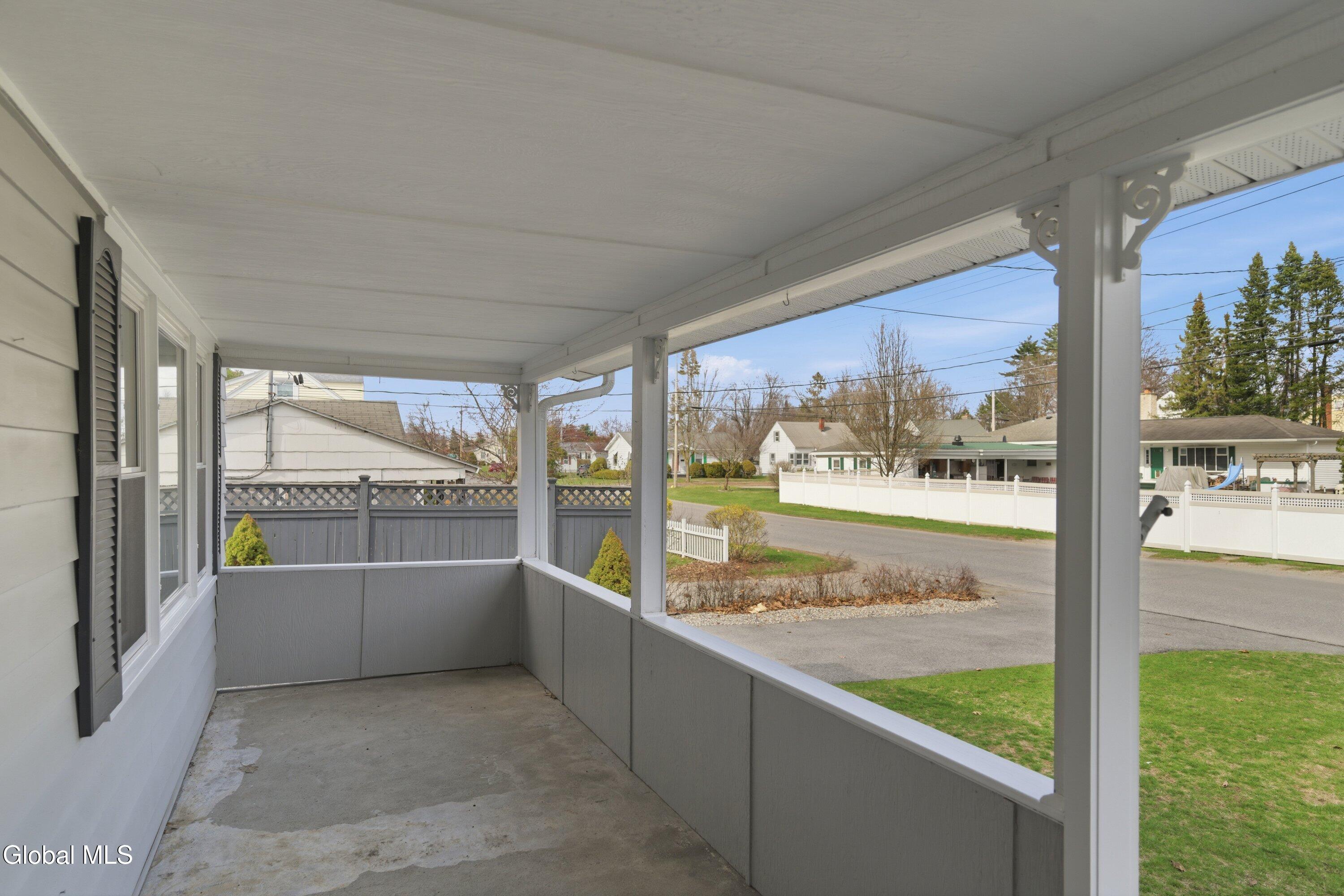 23 Thomas Street Queensbury NY 12804