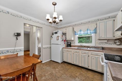 29 Barkwood Lane Clifton Park NY 12065
