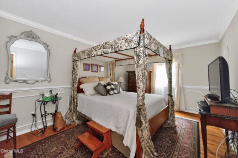 29 Barkwood Lane Clifton Park NY 12065