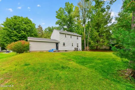 29 Barkwood Lane Clifton Park NY 12065
