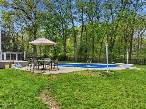 47 Park Drive Menands NY 12204