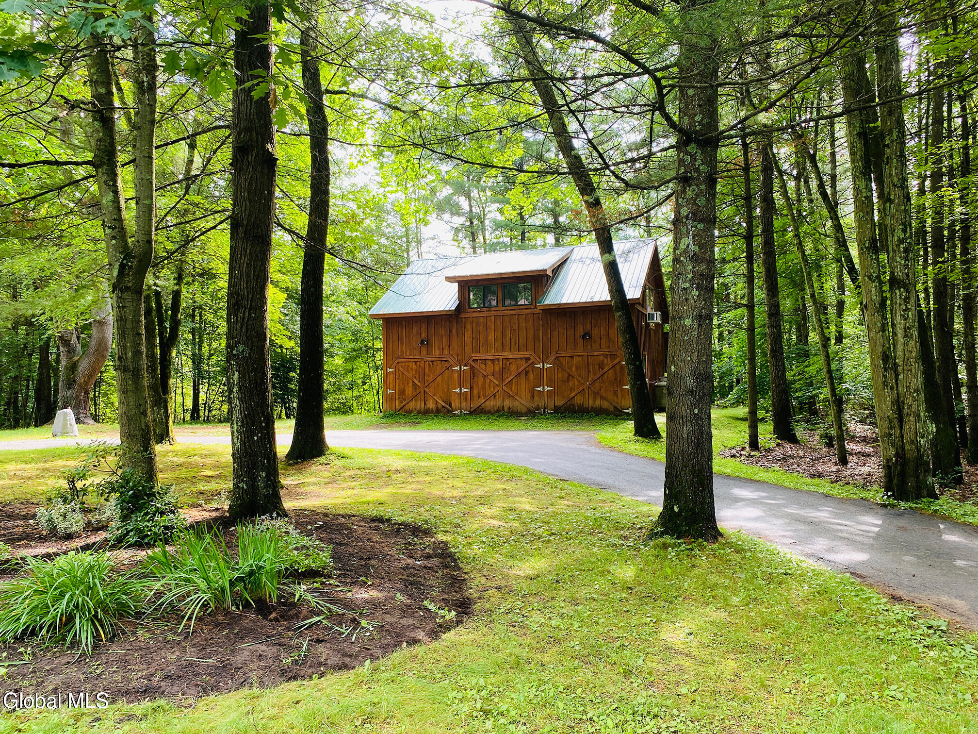 49 Homestead Road Saratoga Springs NY 12866