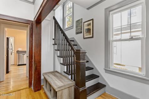 39 Lawnridge Avenue Albany NY 12208