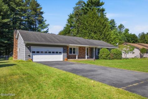 14 Crownwood Lane Queensbury NY 12804