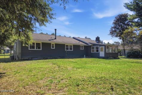14 Crownwood Lane Queensbury NY 12804