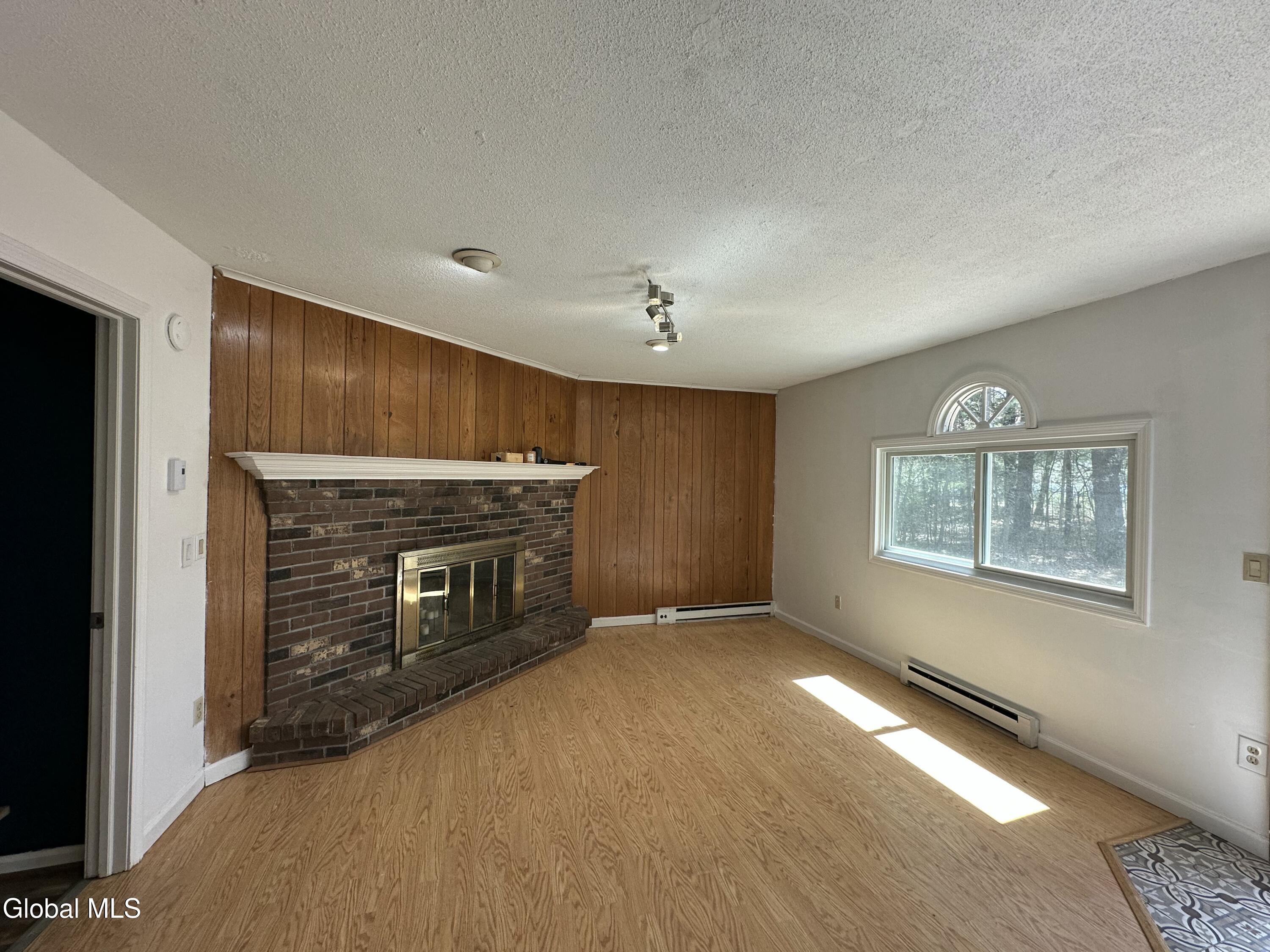 16 John Street Queensbury NY 12804