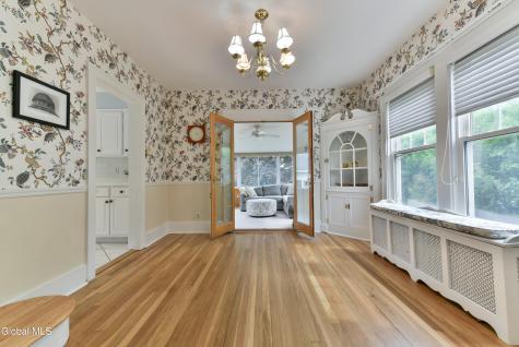 2055 Nott Street Schenectady NY 12309