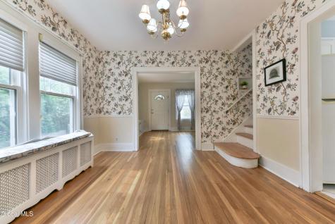 2055 Nott Street Schenectady NY 12309