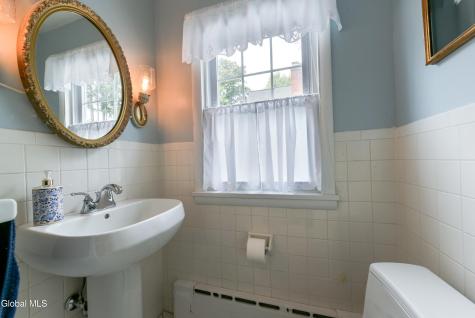 2055 Nott Street Schenectady NY 12309