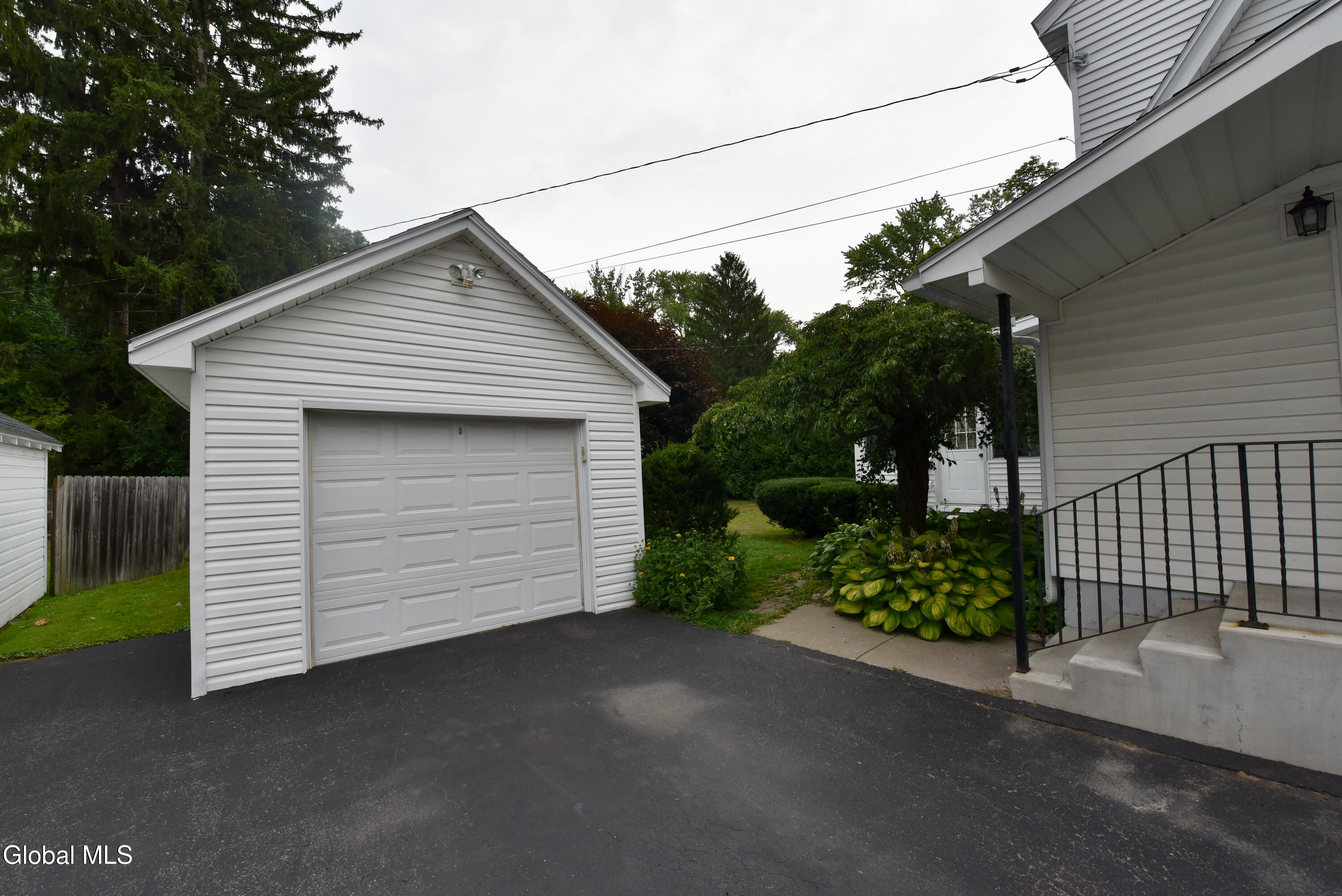 2055 Nott Street Schenectady NY 12309