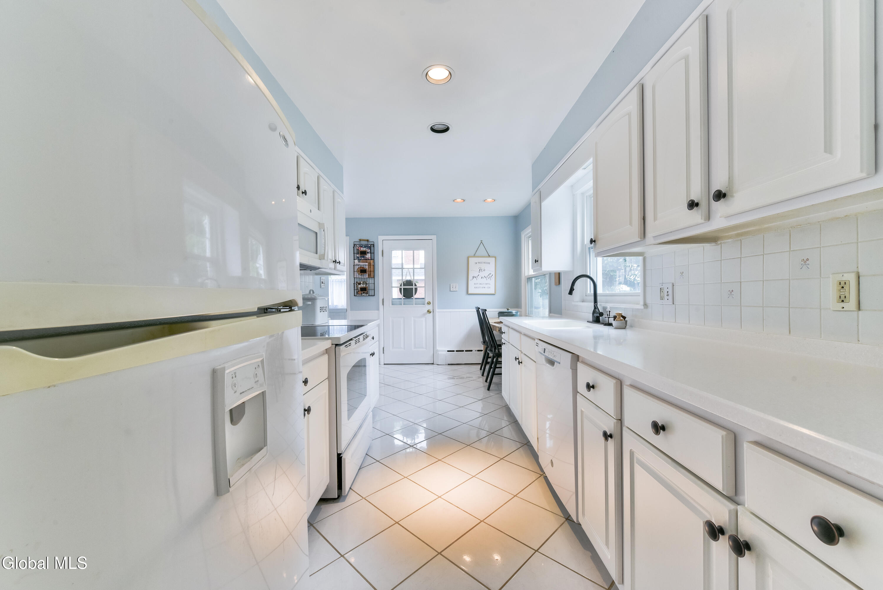 2055 Nott Street Schenectady NY 12309