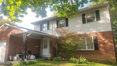 30 Gingerbread Lane Albany NY 12208