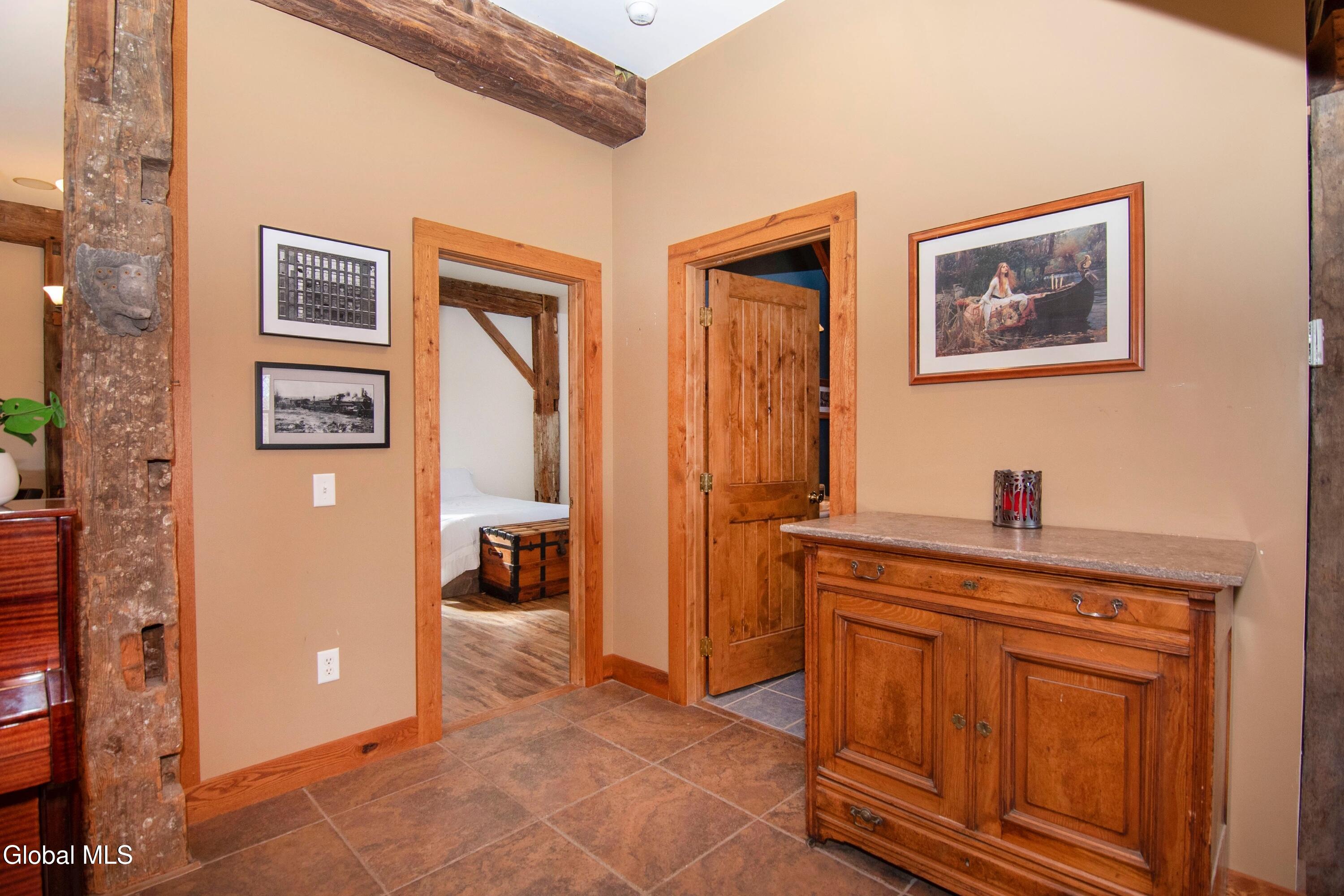 68 Red Gate Lane Shushan NY 12873