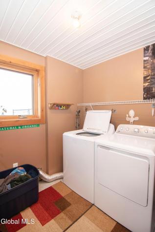 68 Red Gate Lane Shushan NY 12873