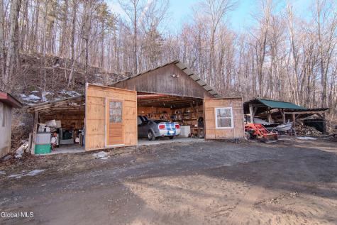 68 Red Gate Lane Shushan NY 12873