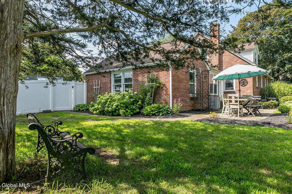 3013 Sunset Lane Schenectady NY 12303
