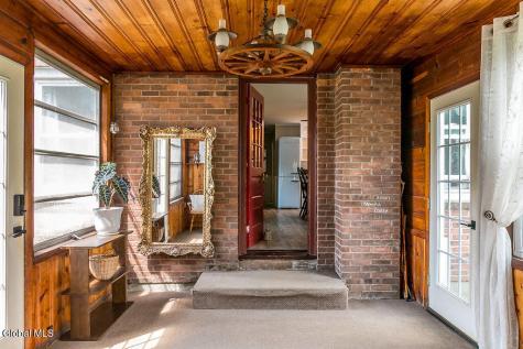 3013 Sunset Lane Schenectady NY 12303