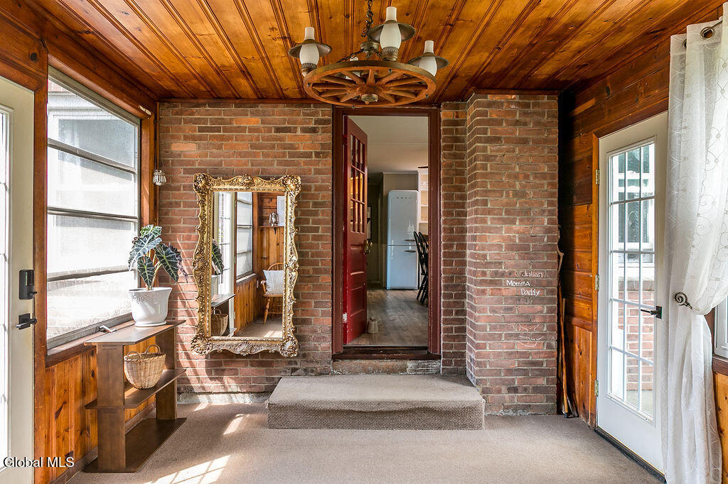 3013 Sunset Lane Schenectady NY 12303