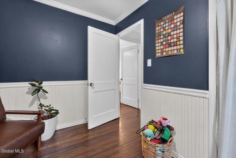 9 Cottonwood Place Albany NY 12205