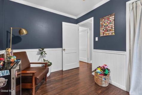 9 Cottonwood Place Albany NY 12205