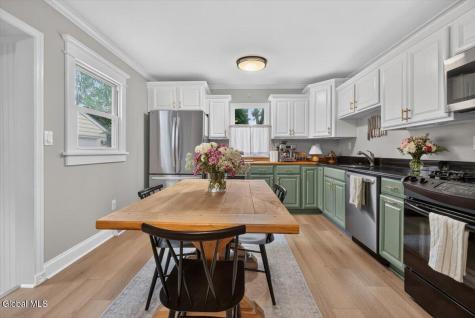9 Cottonwood Place Albany NY 12205
