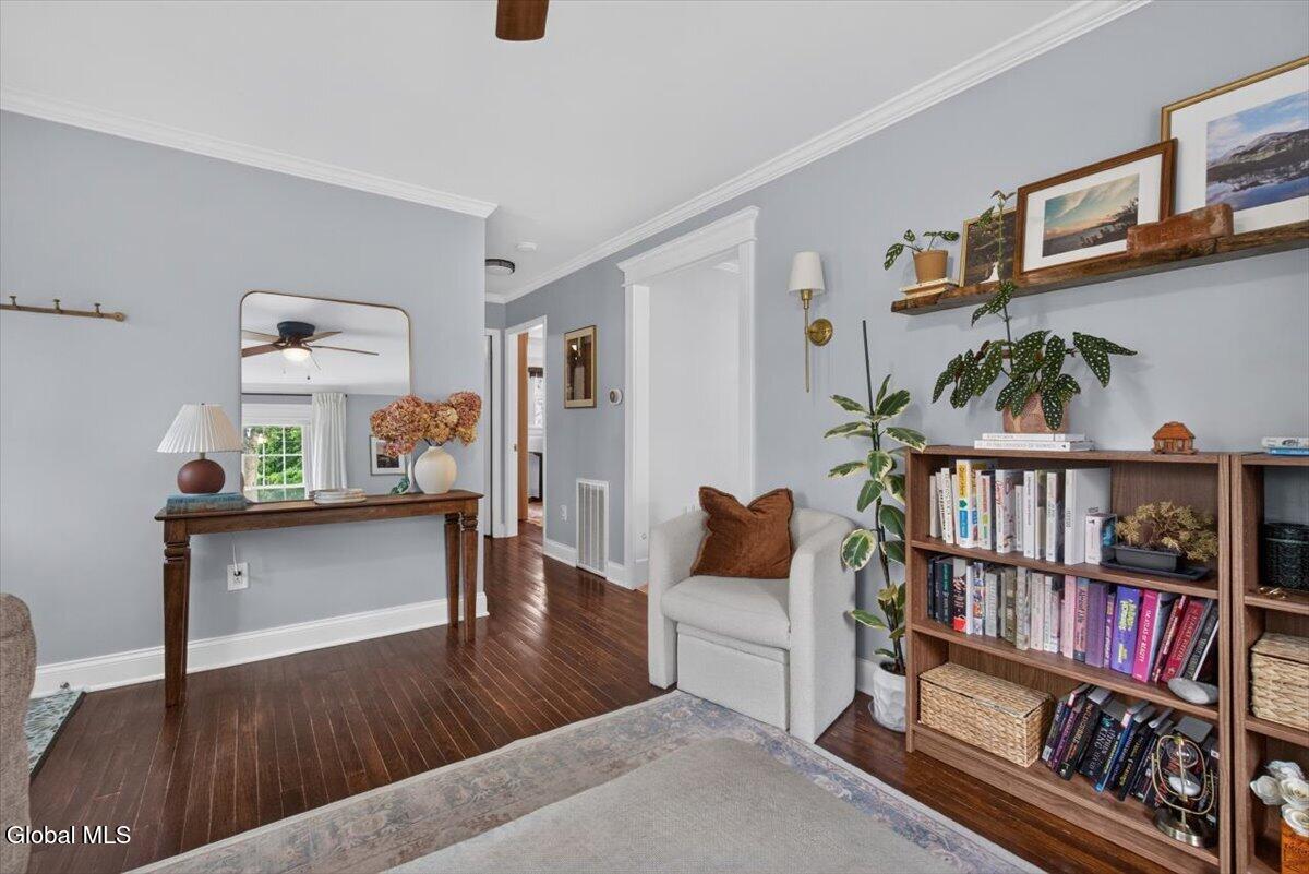 9 Cottonwood Place Albany NY 12205