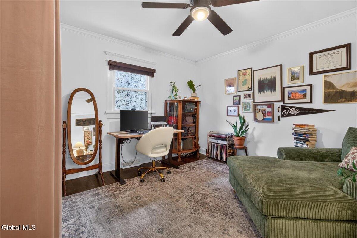 9 Cottonwood Place Albany NY 12205