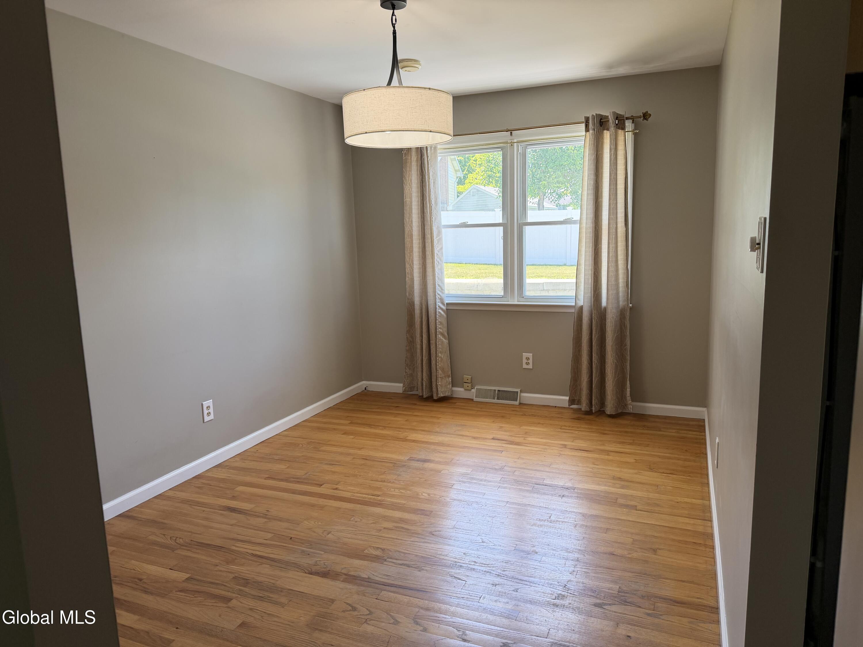 16 Sherbrook Drive Selkirk NY 12158