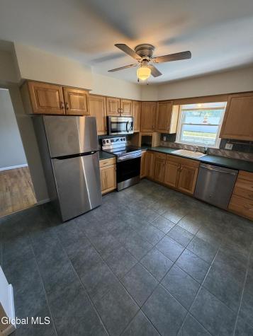 16 Sherbrook Drive Selkirk NY 12158